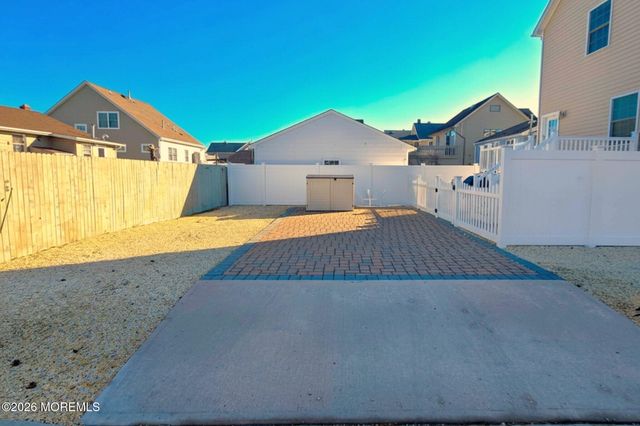 111 President Avenue, Lavallette, NJ 08735