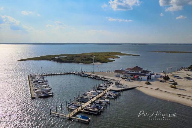 111 President Avenue, Lavallette, NJ 08735