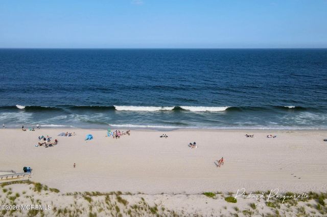 111 President Avenue, Lavallette, NJ 08735