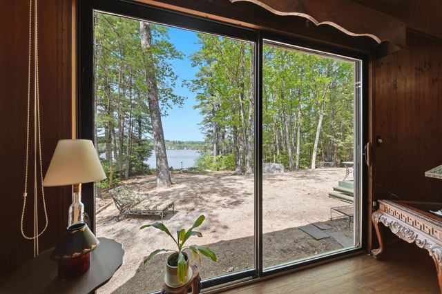 4 Clark Island Road, Amherst, NH 03031