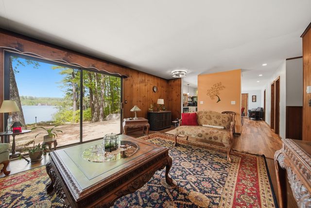 4 Clark Island Road, Amherst, NH 03031