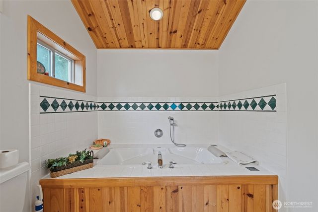 144 McDougall Drive, Mossyrock, WA 98564