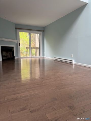19 Twin Oaks 19, New Milford, CT 06776