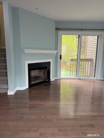 19 Twin Oaks 19, New Milford, CT 06776