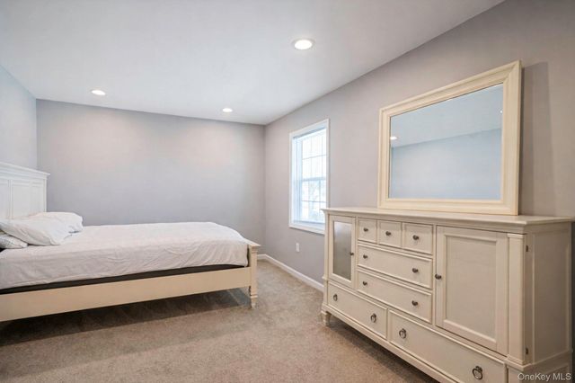 232 30th Street, Lindenhurst, NY 11757