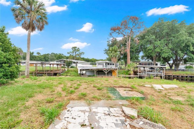 13450 PALM DRIVE, Astatula, FL 34705