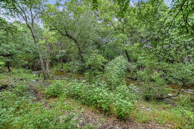 8349 Alvin High LN, Austin, TX 78729