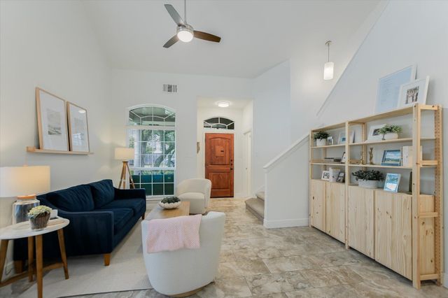 8349 Alvin High LN, Austin, TX 78729