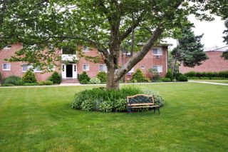 7 Wildwood Gardens C1, Port Washington, NY 11050