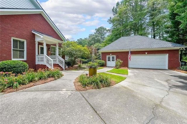 750 Old Loganville Road Southwest, Loganville, GA 30052