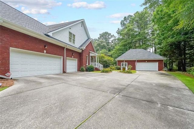 750 Old Loganville Road Southwest, Loganville, GA 30052