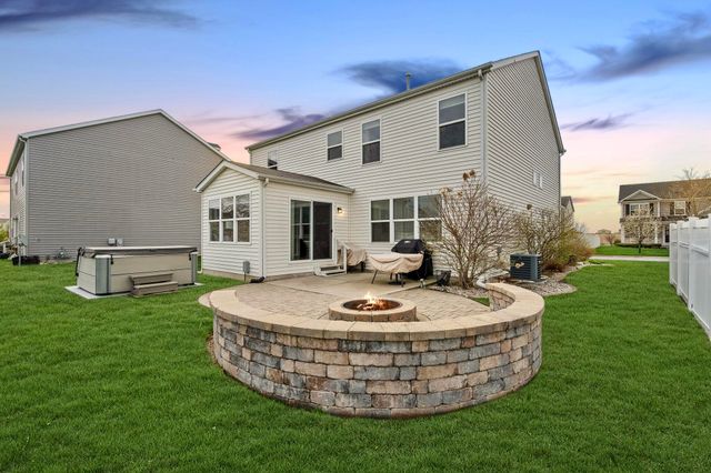 13728 Empress Lane, Dyer, IN 46311