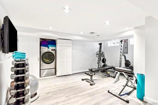 676 Derby Avenue, Woodmere, NY 11598
