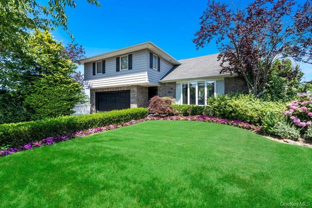 676 Derby Avenue, Woodmere, NY 11598