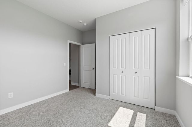 18203 Hideaway Trail, Lakeville, MN 55044