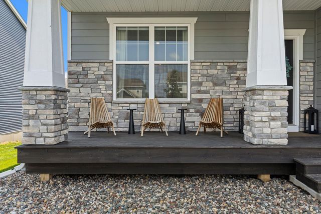 18203 Hideaway Trail, Lakeville, MN 55044