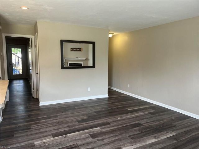 3434 Clover RD, Chesapeake, VA 23321