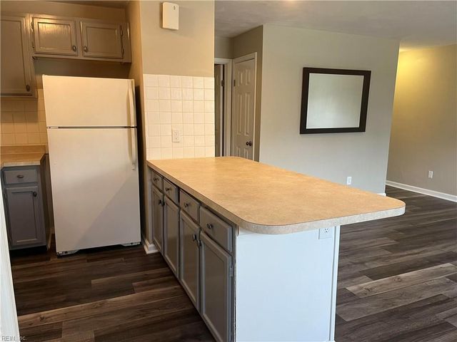 3434 Clover RD, Chesapeake, VA 23321