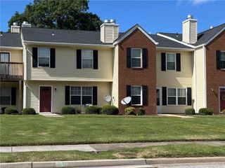 3434 Clover RD, Chesapeake, VA 23321