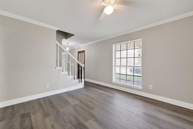 4002 Cedar Ridge Ct, Houston, TX 77082