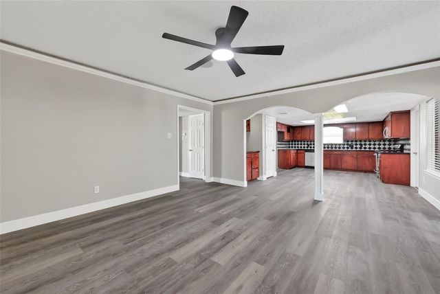 4002 Cedar Ridge Ct, Houston, TX 77082