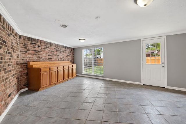 4002 Cedar Ridge Ct, Houston, TX 77082