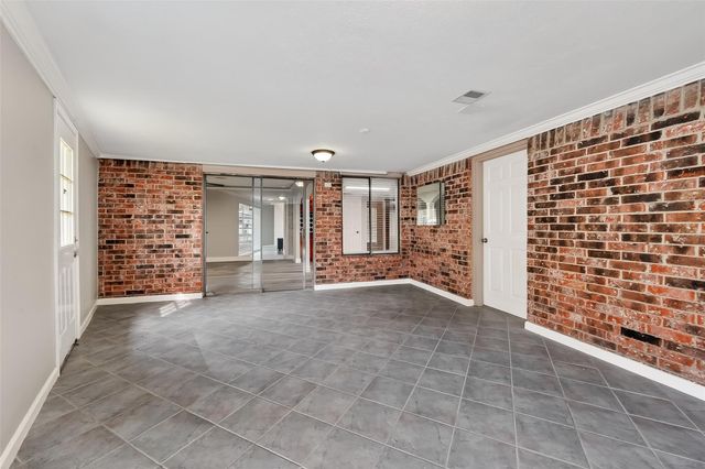 4002 Cedar Ridge Ct, Houston, TX 77082