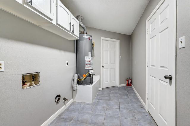 4002 Cedar Ridge Ct, Houston, TX 77082