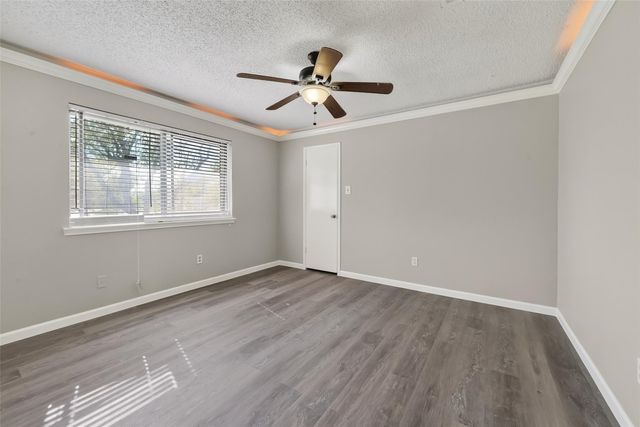 4002 Cedar Ridge Ct, Houston, TX 77082