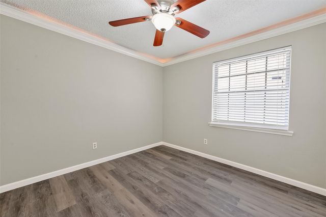 4002 Cedar Ridge Ct, Houston, TX 77082