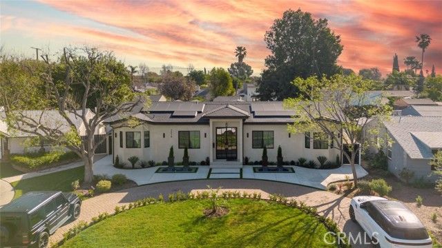 7714 Lasaine Avenue, Northridge (los Angeles), CA 91325