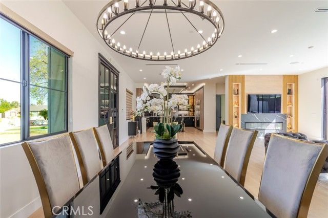 7714 Lasaine Avenue, Northridge (los Angeles), CA 91325