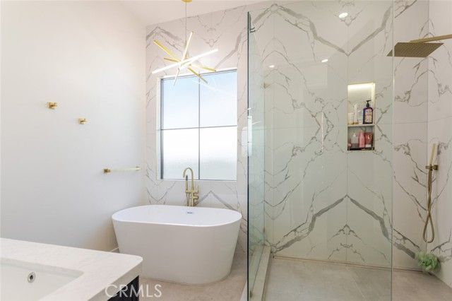 7714 Lasaine Avenue, Northridge (los Angeles), CA 91325