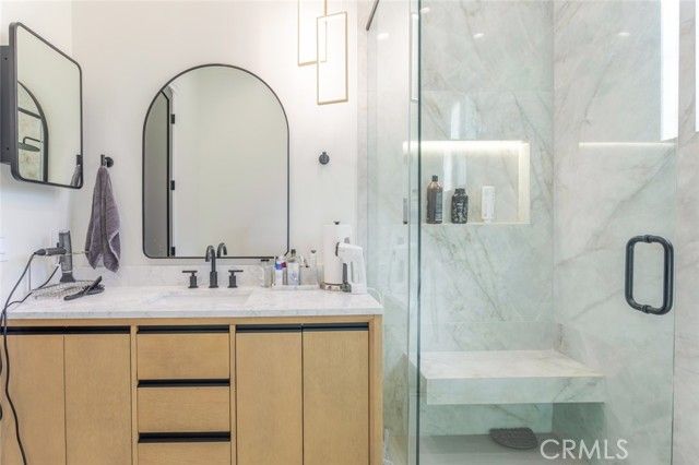 7714 Lasaine Avenue, Northridge (los Angeles), CA 91325