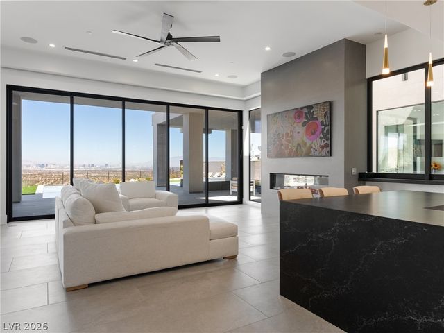 25 Rockstream Drive, Henderson, NV 89012