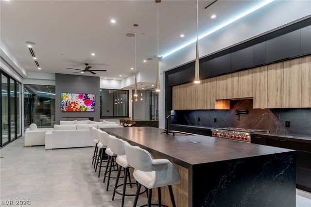 25 Rockstream Drive, Henderson, NV 89012