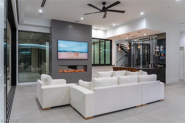25 Rockstream Drive, Henderson, NV 89012