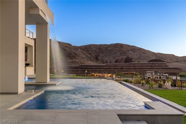 25 Rockstream Drive, Henderson, NV 89012