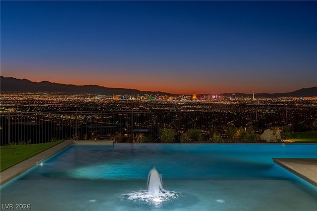 25 Rockstream Drive, Henderson, NV 89012