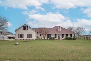 108 High Meadows Court, Decatur, TX 76234