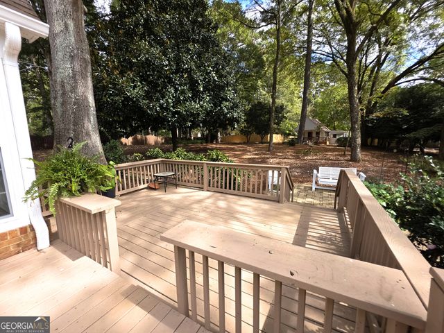 115 Essex Circle, Fayetteville, GA 30215