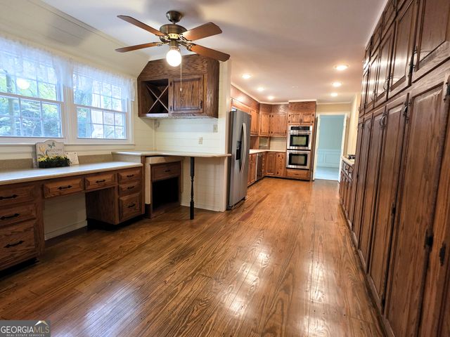 115 Essex Circle, Fayetteville, GA 30215