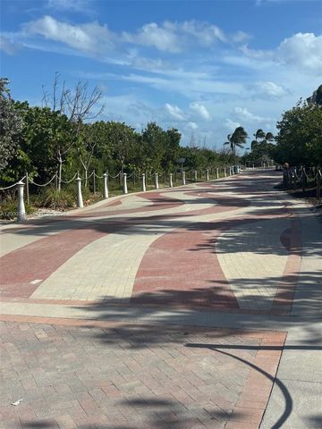 301 86th St 303-4A, Miami Beach, FL 33141