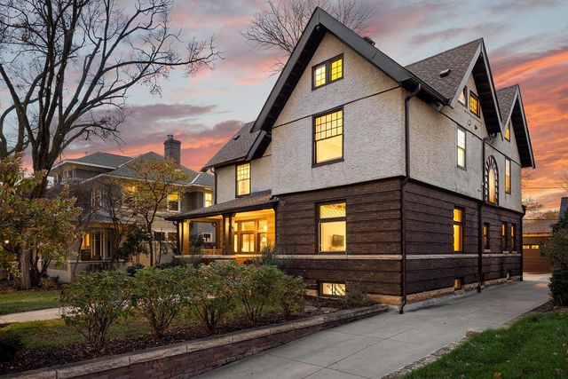 1770 Knox Avenue S, Minneapolis, MN 55403