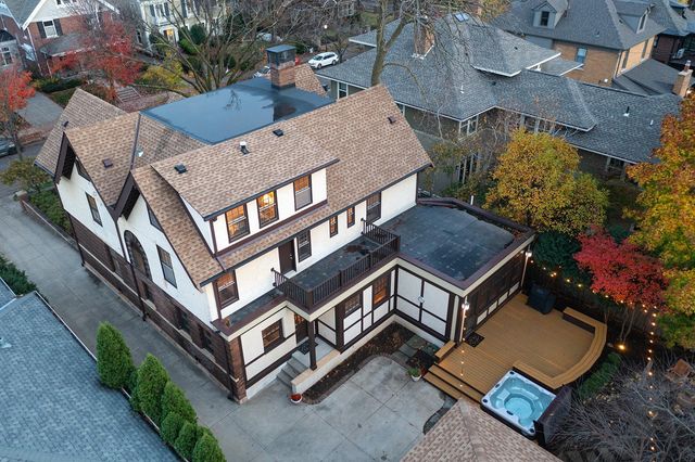 1770 Knox Avenue S, Minneapolis, MN 55403