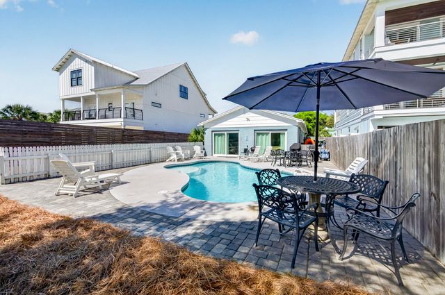 85 Shirah Street, Destin, FL 32541