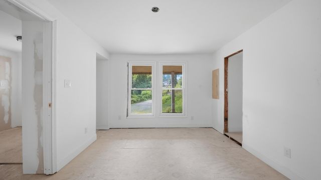 2 S Crest Road, Chattanooga, TN 37404