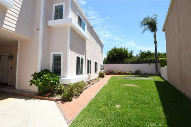 2584 Woodbury Drive, Torrance, CA 90503