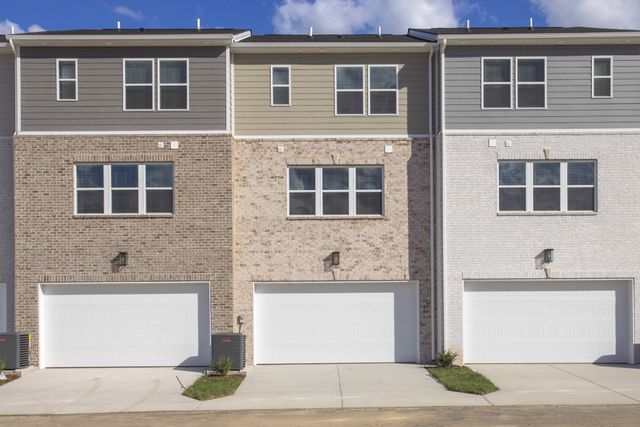 160 Barton Village Boulevard, Lebanon, TN 37090