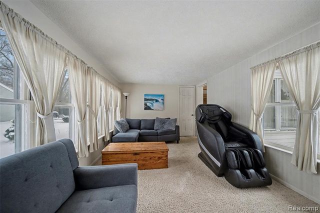 11849 Four Lakes Drive, South Lyon, MI 48178